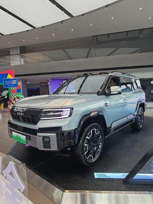 广州越秀区阳浪超企业管理咨询比亚迪方程豹硬派越野的爆款，英菲尼迪35周年与你共成长